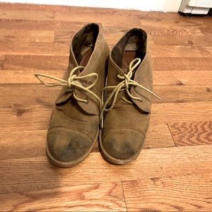 Chinese Laundry tan laced heels